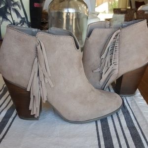 Carlos Santana Fringe Booties☆☆☆